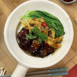 A3 ข้าวอบหมูสามชั้นตุ๋นคาราเมล