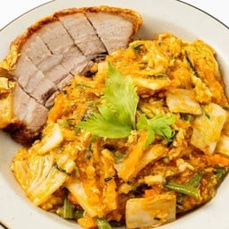 สุกี้แห้งหมูกรอบ