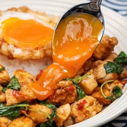 ข้าวผัดกะเพรา