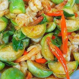 มะเขือเปราะผัดพริกเผากุ้งใบโหระพา+ข้าว