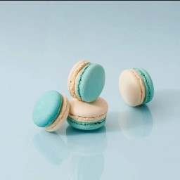 Macaron Milk