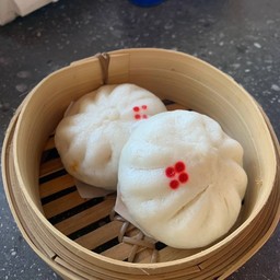 ซาลาเปาหมูแดง (1เข่งมี2ลูก)