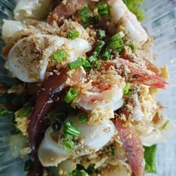 ก๋วยเตี๋ยวคั่วไก่ทะเล