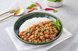 กระเพราหมูสับ