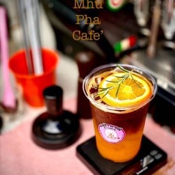 หมูป่ากาแฟสด