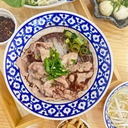 A10-ก๋วยเตี๋ยวหมูสไลด์