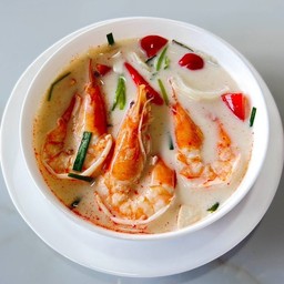 ต้มกะทิกุ้งสด