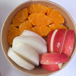 ส้ม สาลี่ แอปเปิ้ล