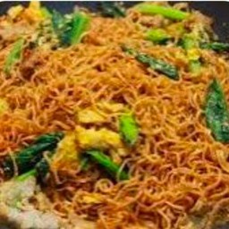 ครัวมะรุม ก๋วยเตี๋ยว อาหารตามสั่ง