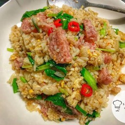 ข้าวผัดแหนม