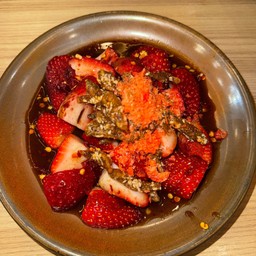 ตำสตอเบอรี่ strawberry spicy salad