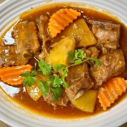 ซี่โครงหมูอบสัปรส + ข้าวสวย