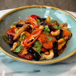 Vegan Stir-Fried Soy Chicken with Cashew in Aroma Chili Oil