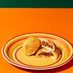 ซาลาเปาอบหมูแดง