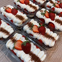 สตอเบอร์รี่ช็อคพาย