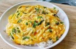 ข้าวไข่ข้นหมูสับ