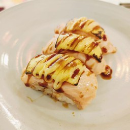 ซูชิแซลม่อนชีสเบิรน์ ไฟแลบ