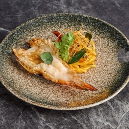 สปาเก็ตตี้ผัดต้มยำกุ้งแม่น้ำ