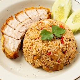 คั่วพริกเกลือหมูกรอบผัดข้าว