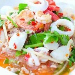 ยำวุ้นเส้นรวมมิตร