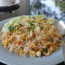 ข้าวผัดไก่