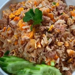 ข้าวผัดหมูสับ