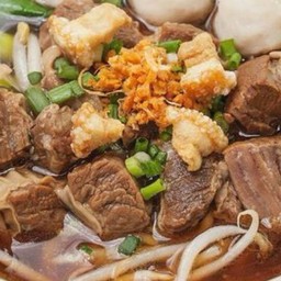 ก๋วยเตี๋ยวน้ำตกสูตรเด็ด (เจ๊แอน)