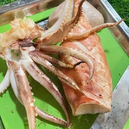 หมึกย่างกลางดึก