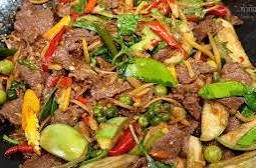 ผัดฉ่าเนื้อชิ่น