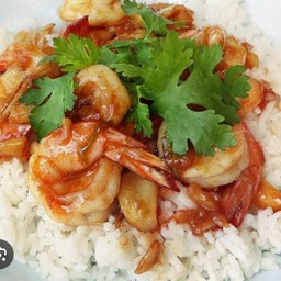 ข้าวกุ้งกระเทียม