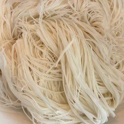 เส้นหมี่ลวก