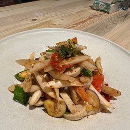 ส้มตำไหลบัวหมูยอ