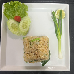 ข้าวผัดไก่  จานเล็ก