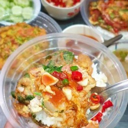 ข้าวไข่เจียวโครตเครื่อง VS ชากาแฟ