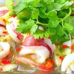 ปลาหมึกไข่นึ่งมะนาว