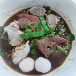 เตี๋ยวเรือหมู