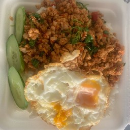 เบลล์อาหารตามสั่ง&ก๋วยเตี๋ยว ซ.9 ร้านค้าสีม่วงตรงข้ามโคมแก้วรีสอร์ท