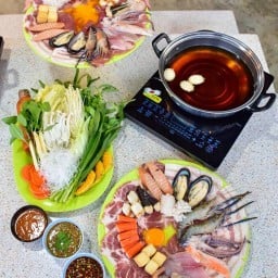 ล้านอัญหมูกระทะ -