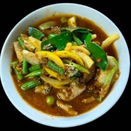 แกงป่าไก่บ้าน