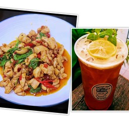 เซ็ตข้าวกระเพราไก่ชิ้น+เครืี่องดื่มเย็น1แก้ว