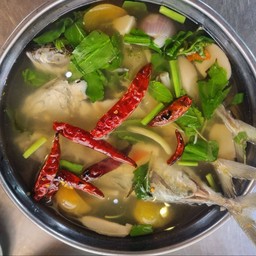 ปลาทูต้มยำ