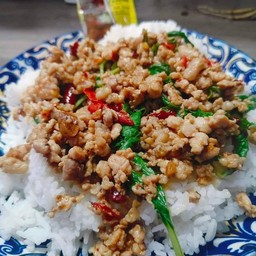 ข้าวราดกระเพราหมูสับ