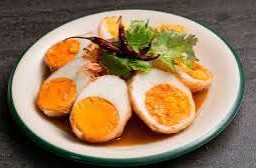 ไข่ลูกเขย (ไข่ไก่) กับข้าว