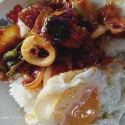 ข้าวราดพริกเผาทะเล