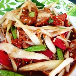 ตำหอยดอง