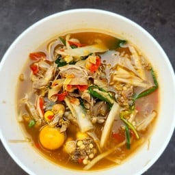 เเกงไก่ไข่อ่อน หน่อไม้ส้ม