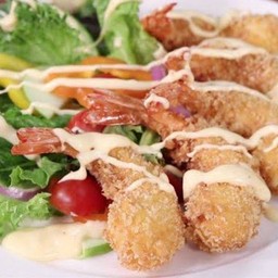 สลัดกุ้งทอด