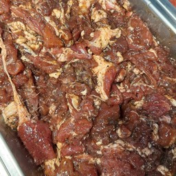 หมูหมักนุ่ม (พริกไทยดำ)