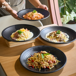 สปาเก็ตตี้พริกแห้งเบคอน