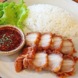 ข้้าวหมูสามชั้นทอดน้ำปลา